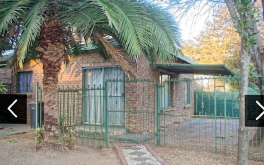 Stunning 3-bed house with Flatlet